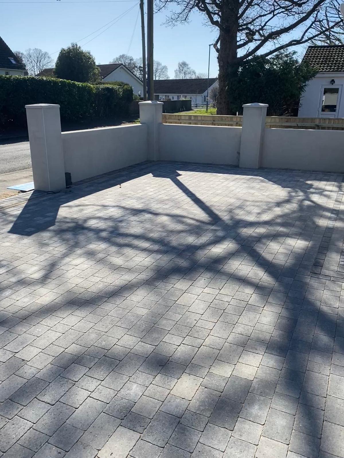 Luxury natural stone driveway with clean finish by L&B Driveways